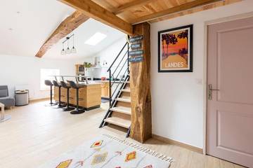 Gîte pour 4 personnes, avec jardin à Casteljaloux