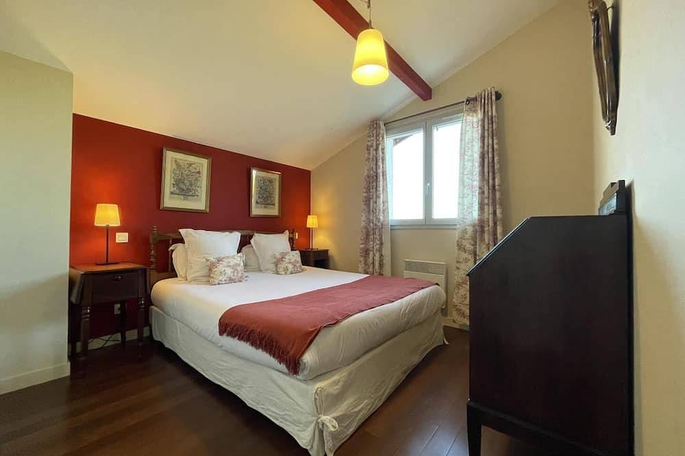 Mendia - Saint-Pierre-D'Irube in Saint-Pierre-d'Irube, Bayonne region