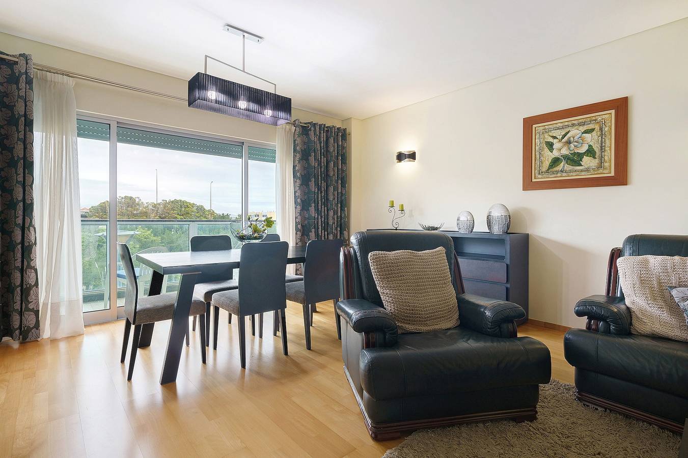 Entire apartment, Apartment 'T2 Duplex - S Pedro 3' with Sea View, Wi-Fi and Air Conditioning in São Miguel Island, Ponta Delgada