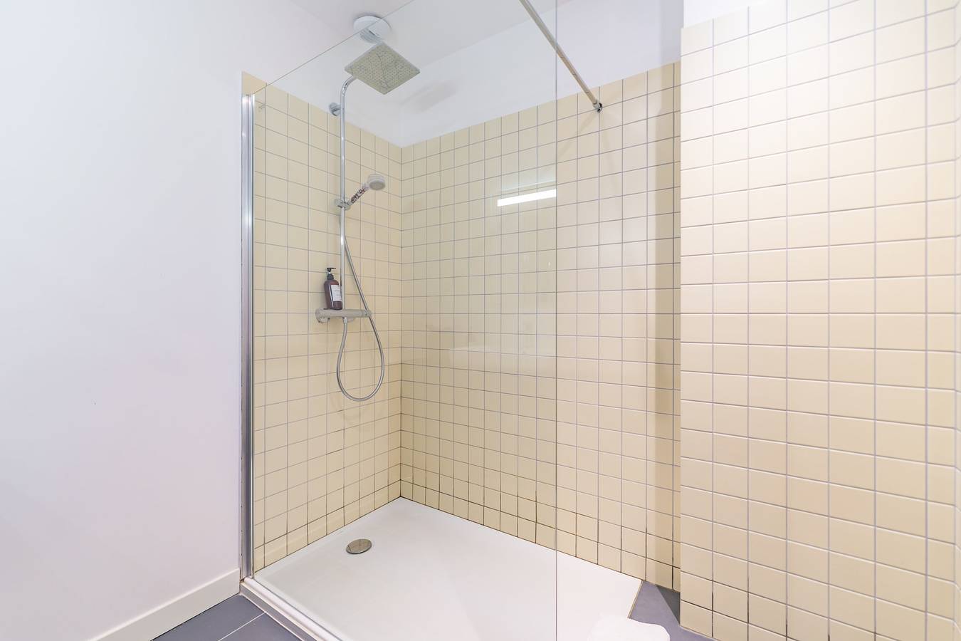 Ganze Wohnung, Ferienwohnung für 4 Personen mit Balkon in Bordeaux, Bordeaux und Umgebung