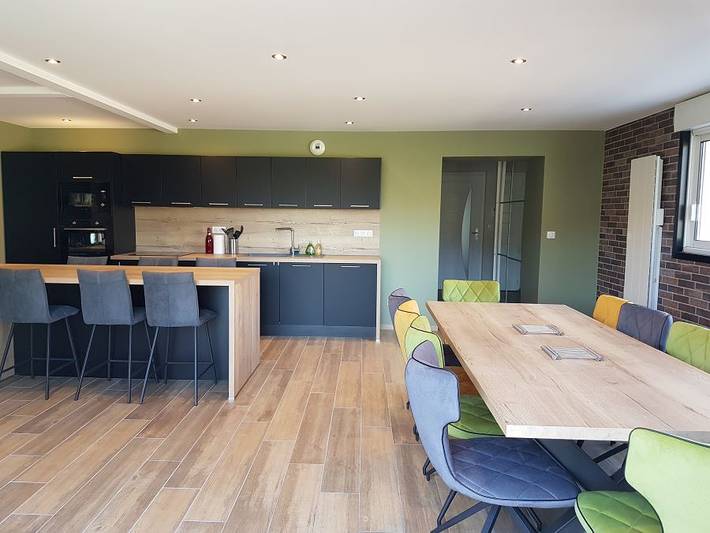 Gîte pour 8 personnes, avec Terrasse ainsi que Jardin et Vue