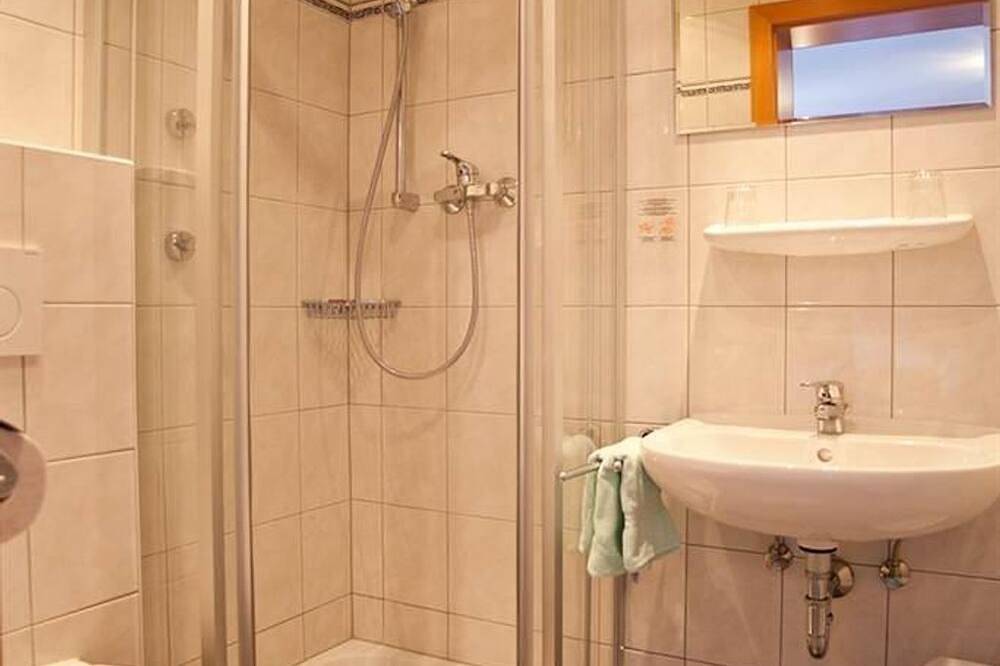 Einzelzimmer - Pension Schierl in Salzkammergut-Berge, Faistenau