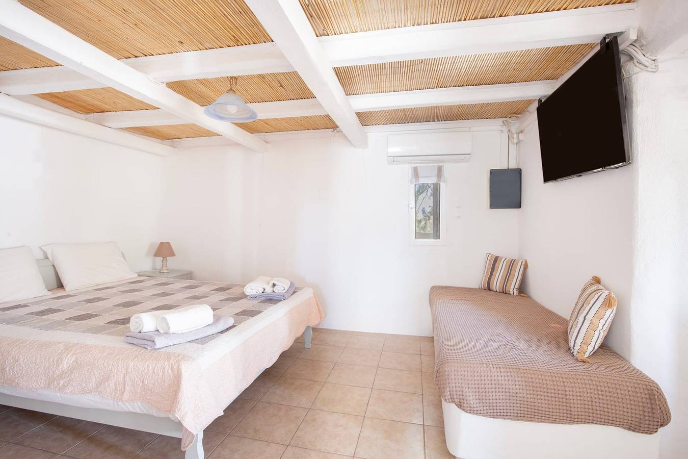 Dazzling Paros Villa | Villa Aris | 1 Bdr | Private Pool in Sarakiniko, Paros