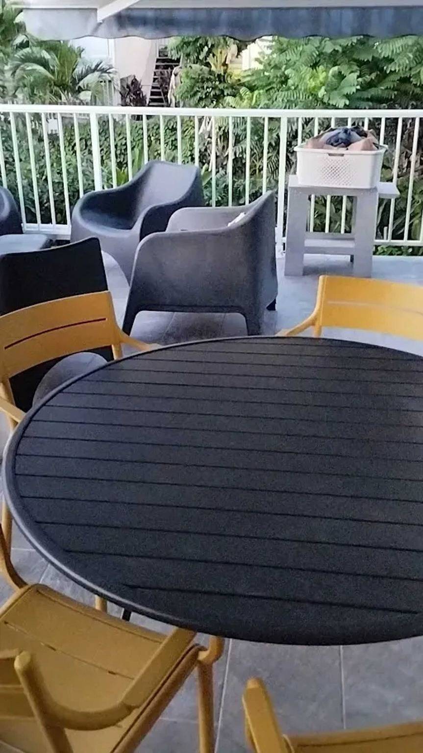 Apartamento entero, Apartamento junto al mar en Les Trois-Îlets, 27 m², ideal para 3 in Anse Mitan, Les Trois-Îlets