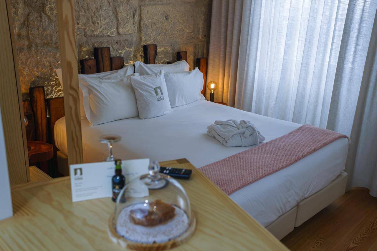 Penthouse Apartment in Miragaia (Porto), Oporto