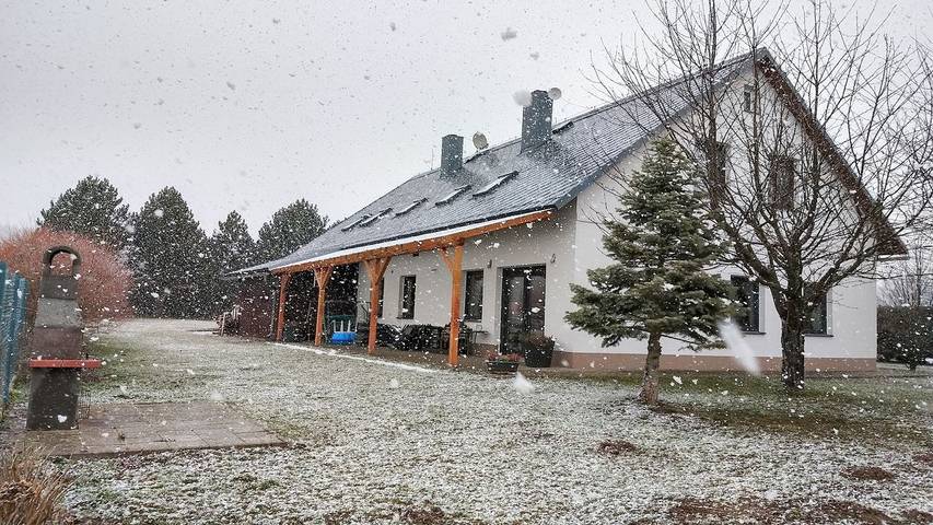 Dom wakacyjny dla 17 osób, z ogród i basen oraz taras, zwierzęta dozwolone w Czechy