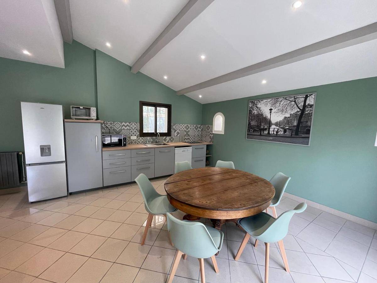 Three-Bedroom House in Avignon, Vaucluse