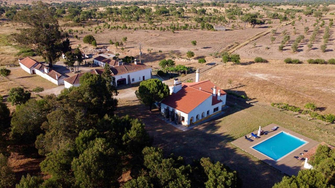 Six-Bedroom House in Monte da Pedra, Distrito de Portalegre