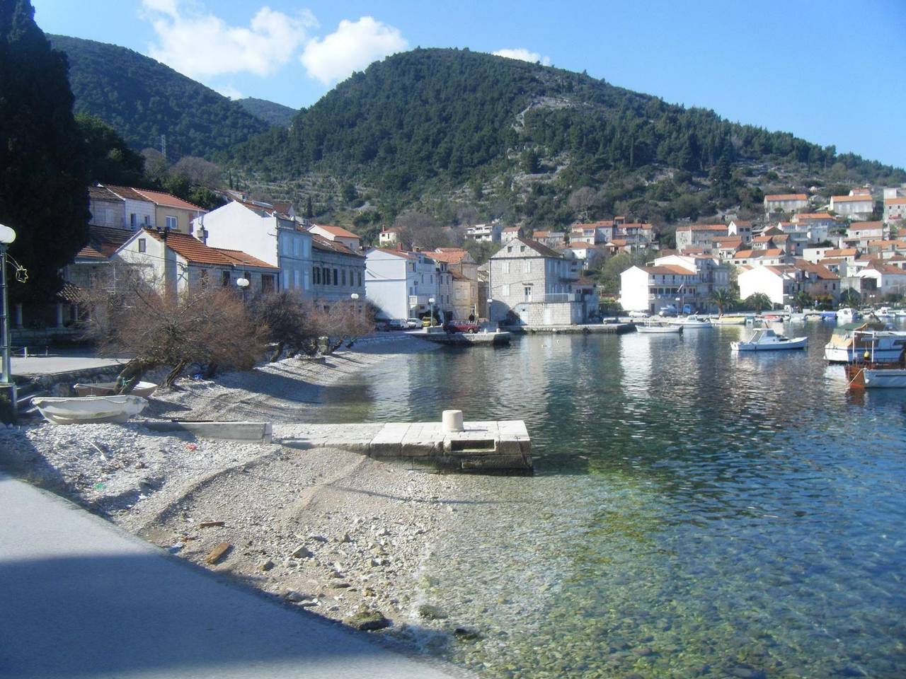 Apartamento vacacional entero, Ferienwohnung "Martina" direkt am Wasser in Racisce, Korcula