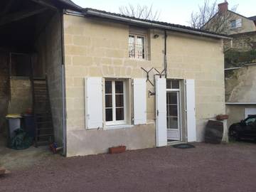 Gîte pour 6 personnes, avec terrasse à Pouançay