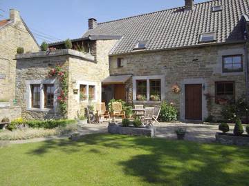 Gîte pour 2 personnes, avec jardin et piscine à Sprimont
