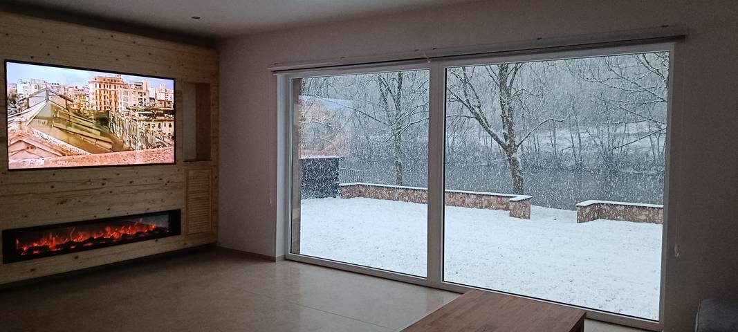 Location de vacances pour 10 personnes, avec vue ainsi que jardin et balcon à Comblain-au-Pont