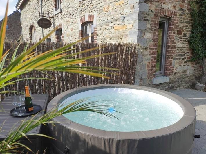 Location de vacances pour 10 personnes, avec jardin et vue, animaux acceptés dans Porcheresse - 2