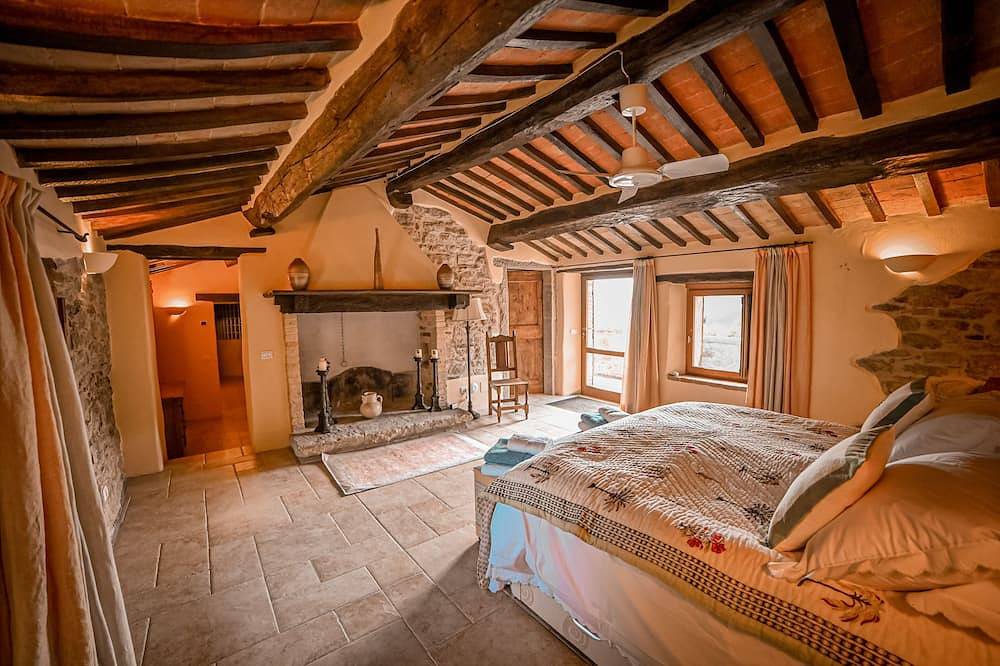Beautiful Villa in a peaceful place, ideal for family holidays. in Umbertide, Valtiberina