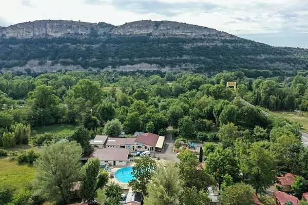 Chalet pour 5 personnes, avec piscine et terrasse, animaux acceptés en Ardèche - 2