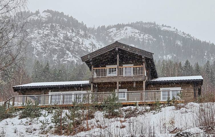 Ferienhaus für 6 Personen mit Terrasse in Nissedal