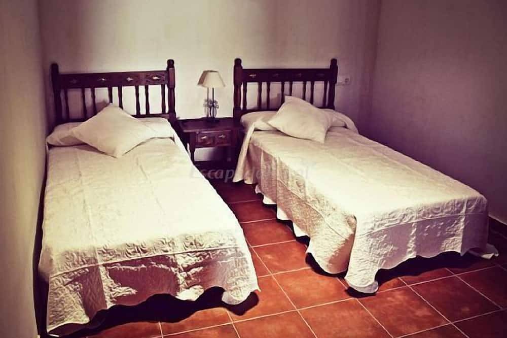 Casa rural (alquiler íntegro) El Rincón de Iruelas para 4 personas in El Barraco, Embalse de El Burguillo