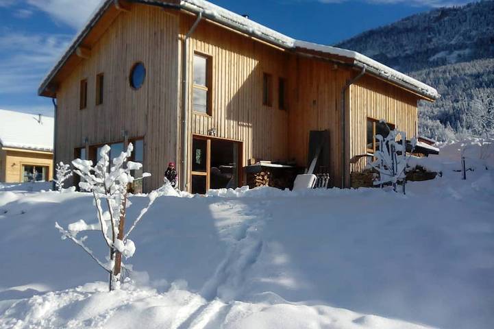 Gîte pour 7 personnes, avec jardin ainsi que terrasse et sauna