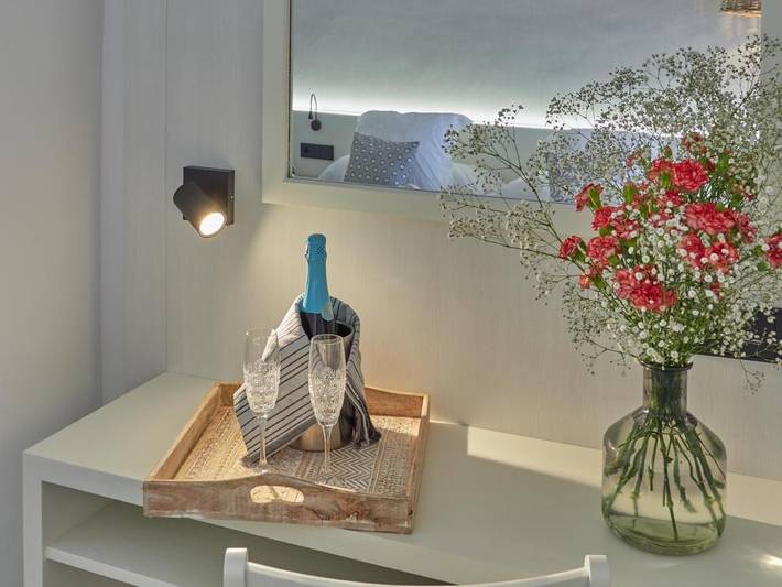 Hôtel pour 2 personnes, avec vue ainsi que terrasse et piscine, animaux acceptés à Peguera - 4