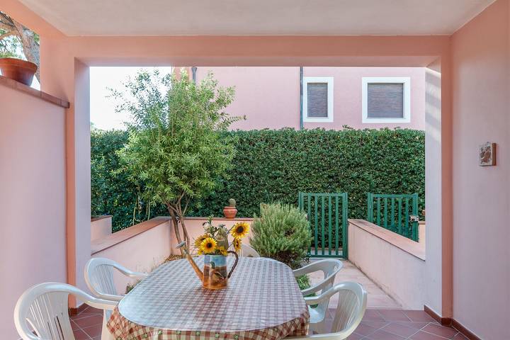 Location de vacances pour 6 personnes, avec jardin à Marina di Campo