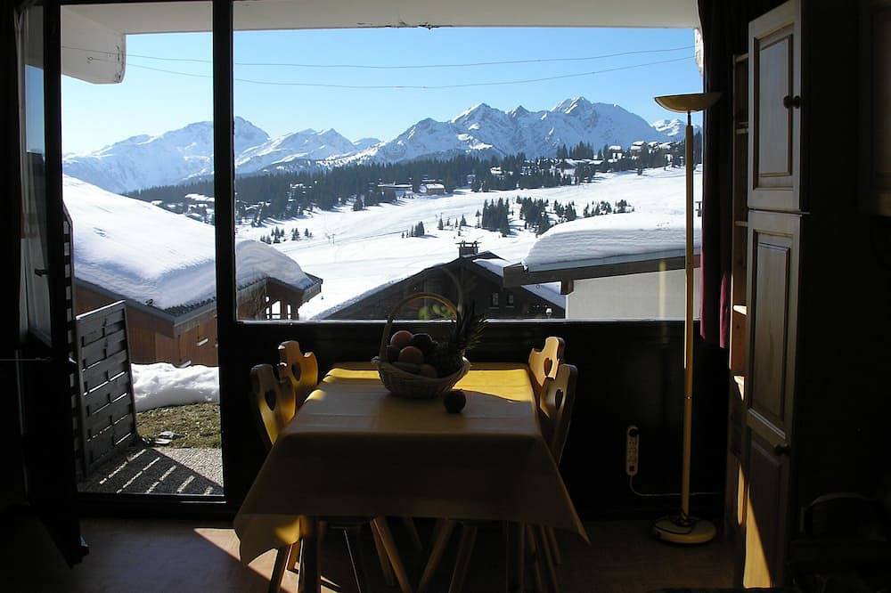 Ganze Wohnung, Les Saisies - Spacious Savoyard studio - south-facing terrace in Hauteluce, Albertville und Umgebung