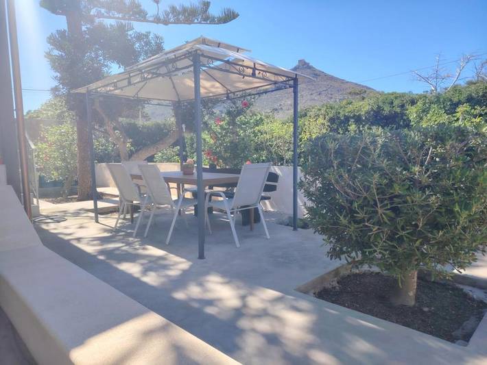 Location de vacances pour 6 personnes, avec Terrasse ainsi que Jardin et Vue à Favignana - 4
