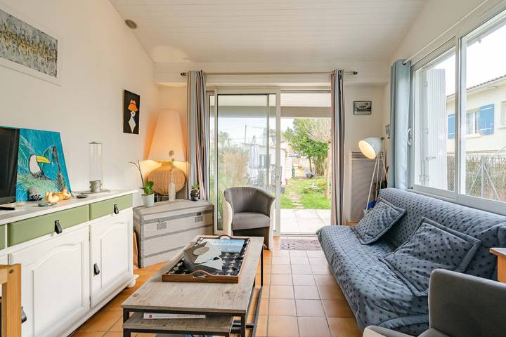 Casa de vacaciones 'Sa-Mi-Ra' cerca de la playa con terraza in Meschers-sur-Gironde, Region de Rochefort