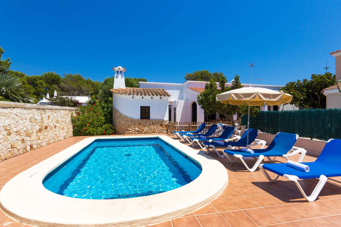 Vacation Rental for 6 Guests in Cala Blanca, Ciutadella