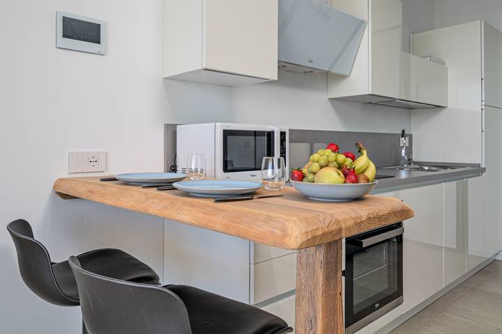 Appartamento intero, Appartamento 'Pascoli Suite Apartment' con vista mare, Wi-Fi e aria condizionata in Terza Spiaggia, Golfo Aranci