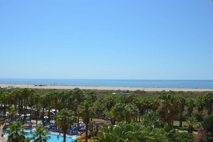 Ganze Wohnung, Ferienwohnung für 7 Personen mit Terrasse in Playa de Los Haraganes (Ayamonte), Ayamonte