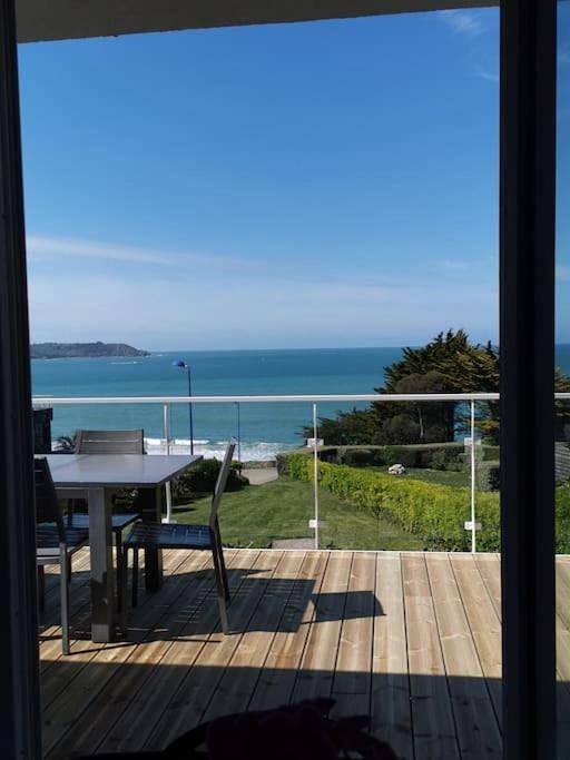 Ty Kerluz - Vue Mer et Plage à 80m in Locquirec, Ceinture Dorée