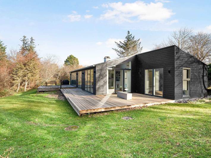 Ferienhaus für 8 Personen, mit Terrasse und Garten