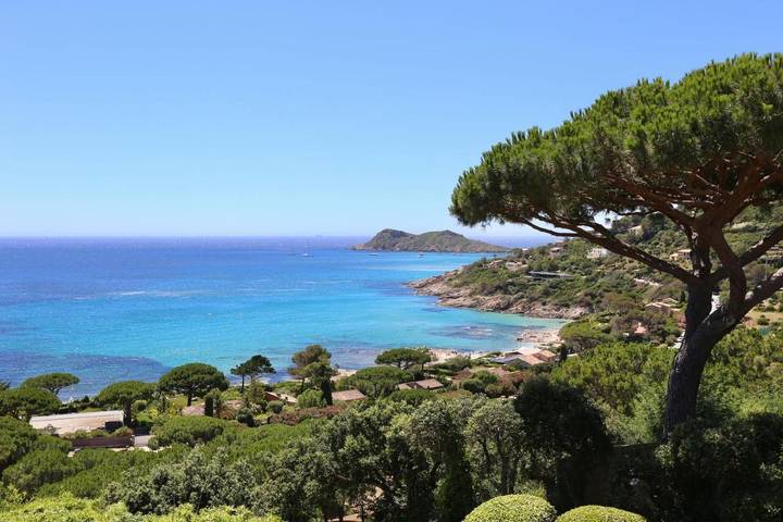 Ferienhaus für 10 Personen, mit Terrasse und Garten sowie Pool und Ausblick in Ramatuelle - 3