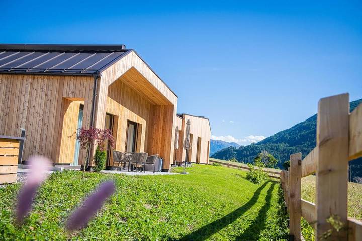 Hütte für 6 Personen, mit Ausblick und Garten sowie Seeblick im Vinschgau