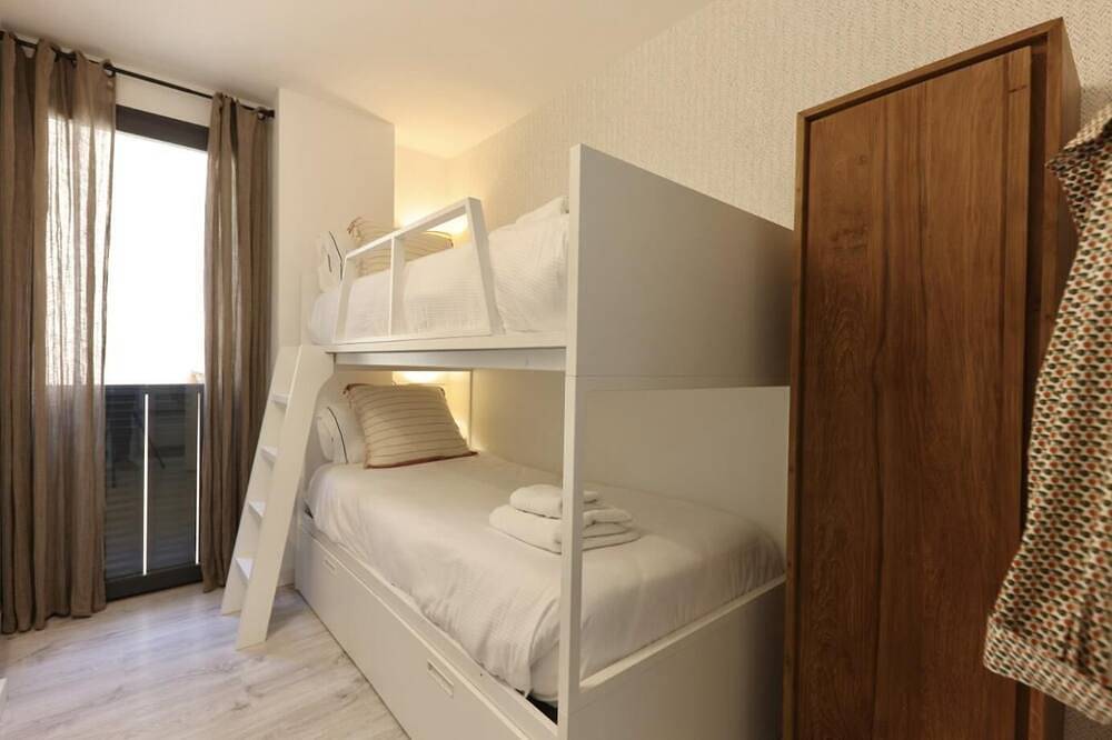 Apartamento entero, Pl. Catalunya Terraza - Apartamento turístico Girona | Bravissimo in Gerona, Gironés