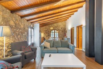 Casa Rural para 18 Personas en Vall de Vianya, Pirineo Catalan, Foto 1
