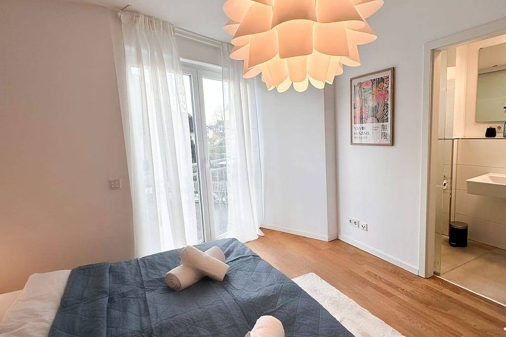 Homevibes | Luxury house 130 sqm | 13 min to Cologne | 2.5 bathrooms & terrace in Leverkusen, Condado del Monte