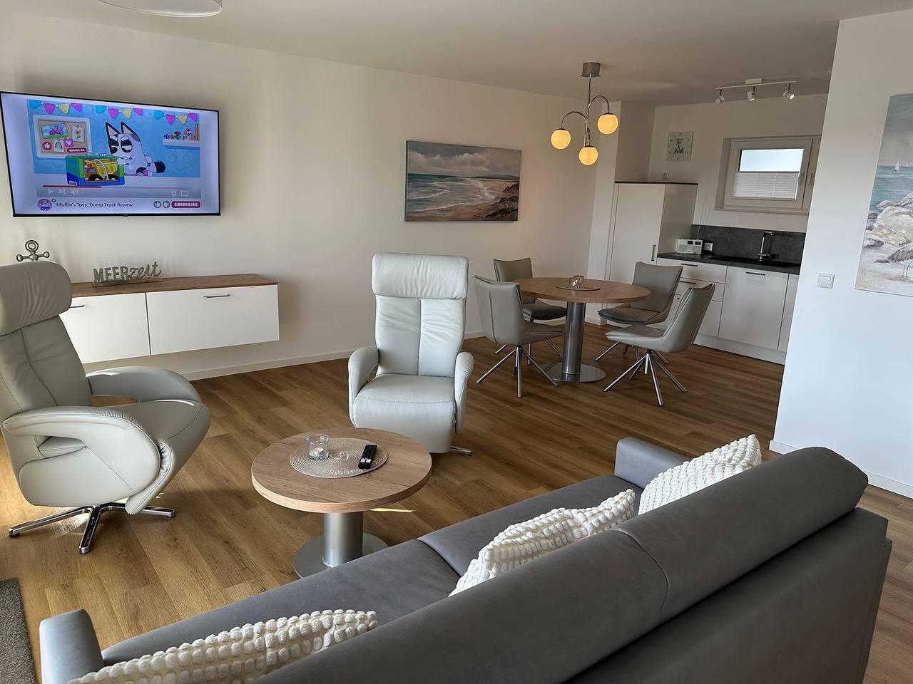 Apartamento entero, Tolles Ferienapartment mit Sauna, Balkon und Meerblick -  nur 200 m zum Strand! in Schillig Strand, Wangerland