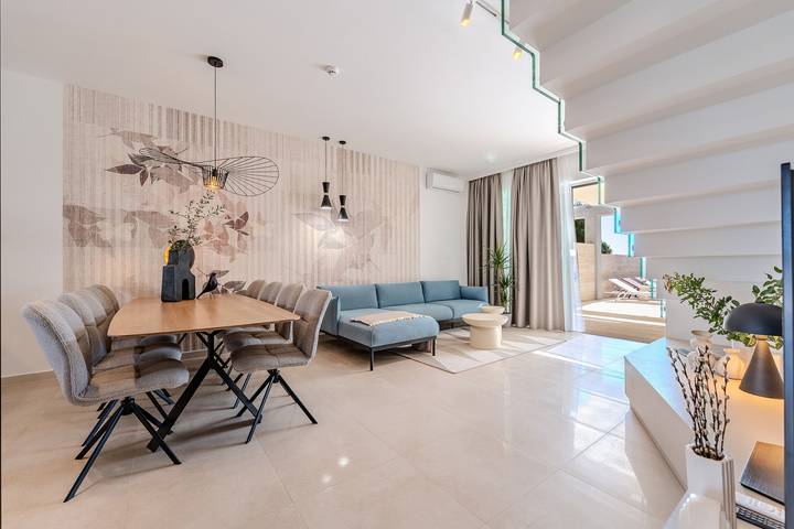 Villa pour 8 personnes, avec terrasse et piscine à Šibenik - 4