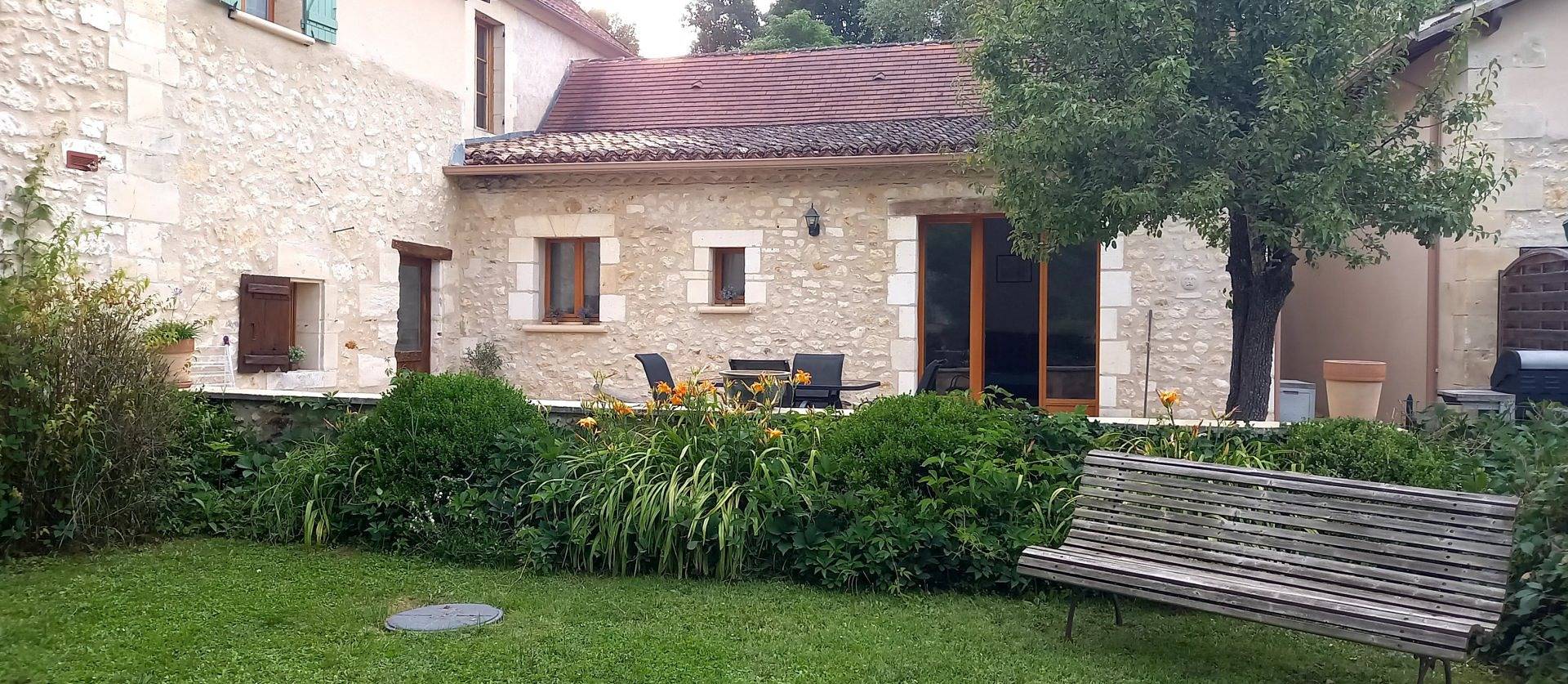Gîte "Le Chai", à la campagne, proche de Bergerac in Maurens, Périgord Pourpre