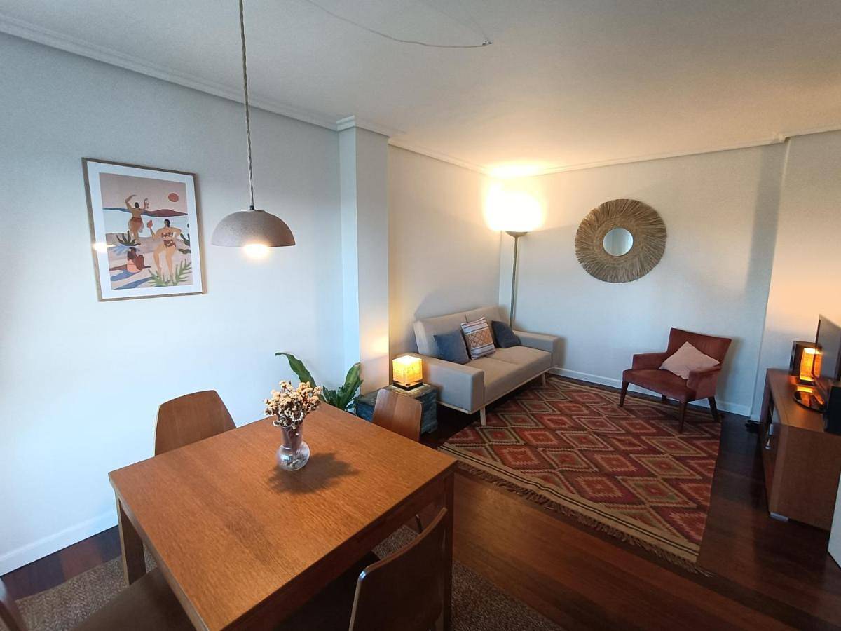 Apartamento entero, Duplex con garaje cerca de la playa y de Santander in Soto de la Marina, Santa Cruz de Bezana