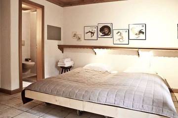 Chalet pour 4 Personnes dans Gstaad, Saanen, Photo 1