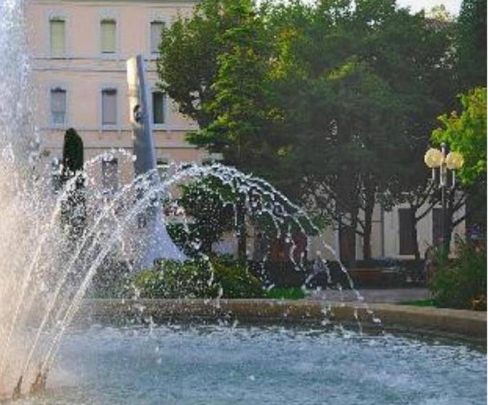 Gîte pour 4 personnes, avec vue ainsi que sauna et balcon dans Office De Tourisme De Salon De Provence - 4