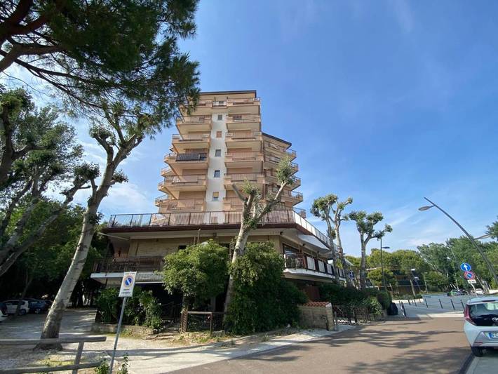 Ferienwohnung für 4 Personen, mit Terrasse und Ausblick in Grado Pineta