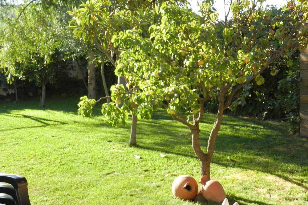Casa rural con jardín, piscina privada, Wifi gratuito y comunicación excelente in El Padul, Provincia de Granada