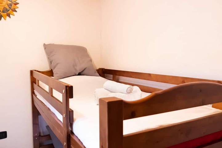 Ferienwohnung für 19 Personen, mit Terrasse in Brusimpiano Gemeinde - 2