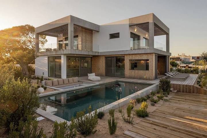 Holiday home for 8 people, with pool - 1
