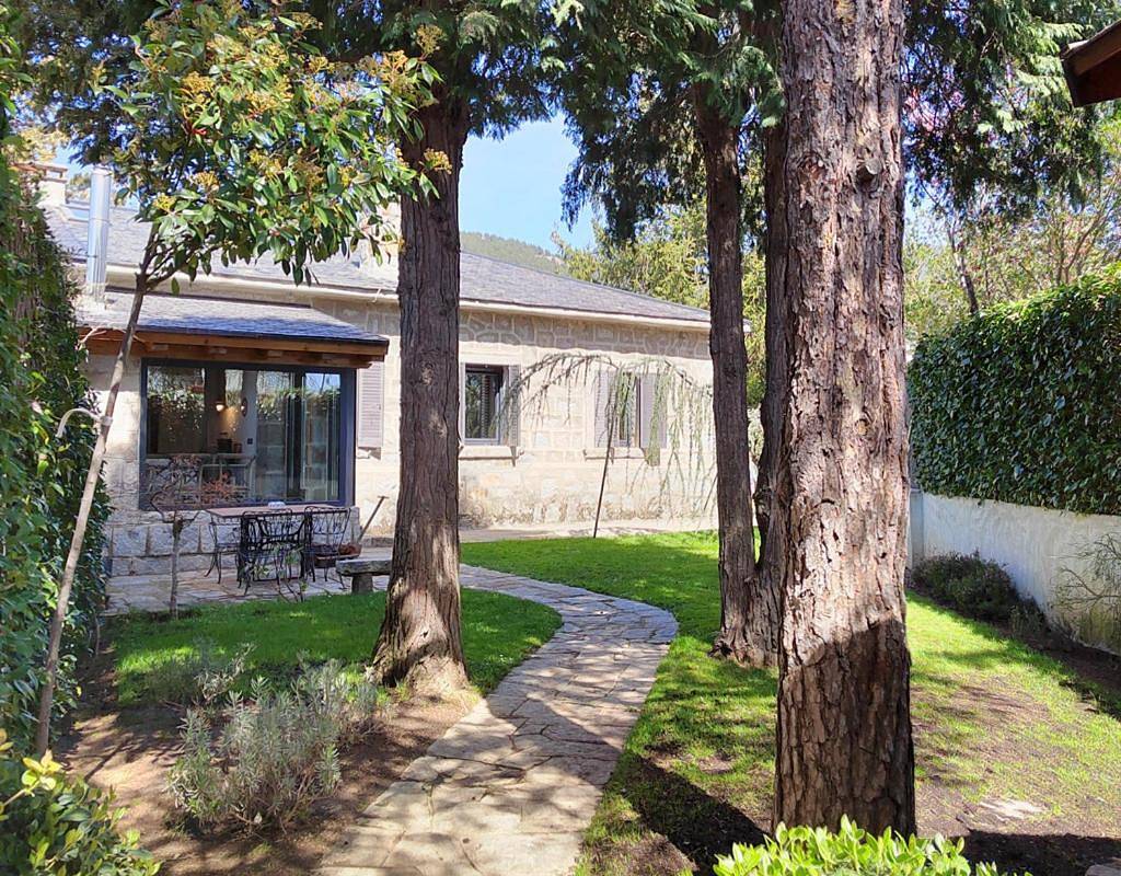 Two-Bedroom Chalet in Navacerrada, Puerto de Navacerrada