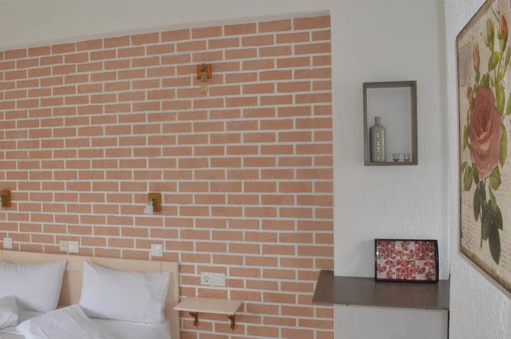 Gîte pour 2 personnes, avec jardin et terrasse dans Stafylos - 2