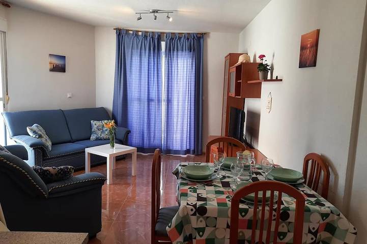 Holiday apartment for 5 people, with pool and balcony - 1